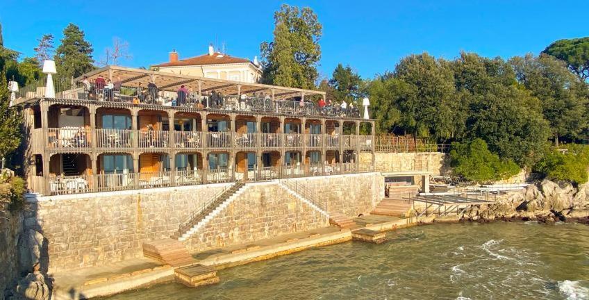 Villa Mediteran Opatija **** 외부 사진